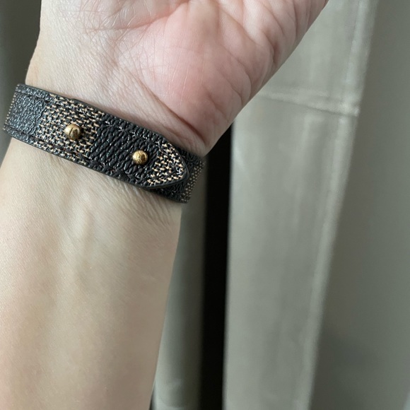 Fashion modern leather plaid bracelet hand accessories - Picture 7 of 10
